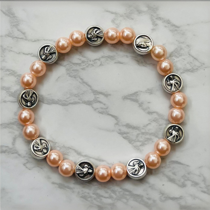 e8a2d7c8-3c8d-4c05-8a8c-eae1f64d7b95