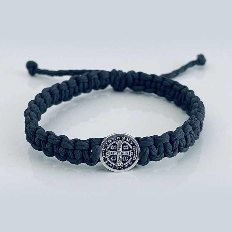 st_benedict_medal_on_paracord_rope_grey_color-_sbp3-x